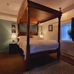 Lane Head Farm Country 4*